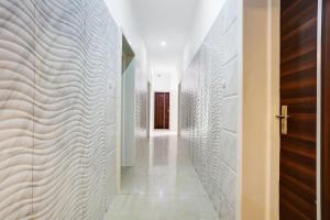 Hotel O Jammu Near Ragunath Bazaar Formerly GoodWill