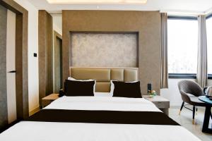 Super Townhouse Oak Ratanpur Panki