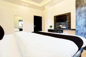 Super Townhouse Balua Road Pahadiya