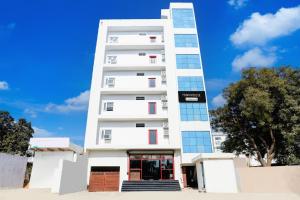 Super Townhouse Balua Road Pahadiya