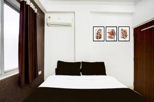 Super Hotel O Jagatpura Near JTM Mall Formerly Royan Inn