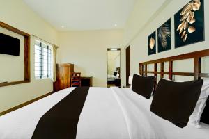 Collection O Charing Cross Ooty