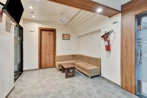 Super Collection O Kudasan Gandhinagar Formerly Hotel Royal Mansion