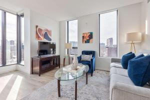 Private Apt with Kitchen & Gym