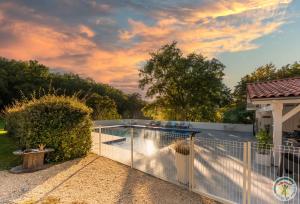 Gîtes Domaine des 4 Mas - LA HOWLITE - LE LARIMAR - L'AMAZONITE