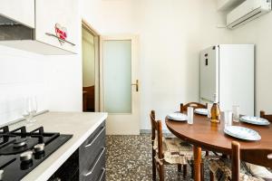 GuestHost - Roomy Apartment in Bisceglie