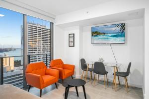 Heart of downtown Miami Studio POOL & GYM