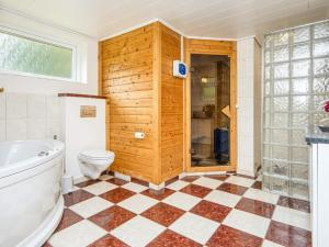 8 person holiday home in Ørsted-By Traum