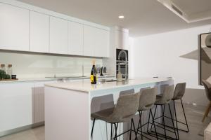 Golf Paradise at El Chaparral 4 BR apartment Near Beach & Attractions