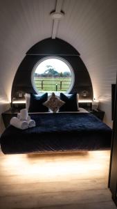 Hidden Acres- Luxury Glamping Pod Sage