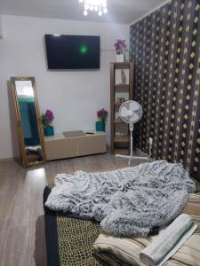 Golden House Apartments