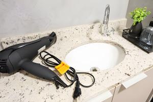 Apê novo com piscina - Próx Allianz e Hosp São Camilo