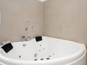 12 person holiday home in Rømø