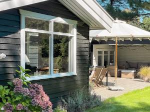 6 person holiday home in Gilleleje-By Traum
