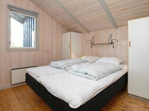 6 person holiday home in Væggerløse
