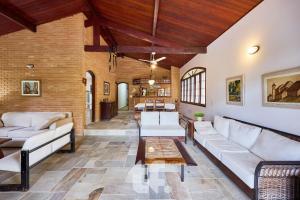 Cond. Pedra Verde - Praia do Lázaro