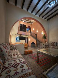 Authentic Moroccan Riad with a pool & a rooftop