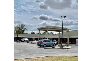 Lake Seminole Inn