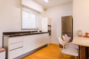 Hold in Hamdeok with beach