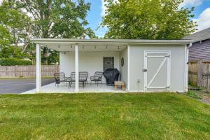 3 Mi to Ohio State: Updated Home w Yard!