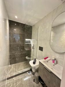 Maroussi Exclussive 1