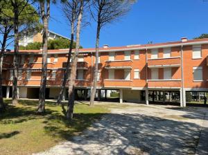 Flat only 200mt from the sea