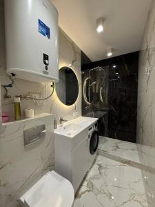 Апартаменти на Площі Ринок 12 навпроти Ратуші після ремонту