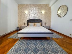 Bucharest Athenaeum Apartment