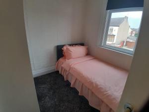 Modern Seaside Stay at Bela Grove-Sleeps8