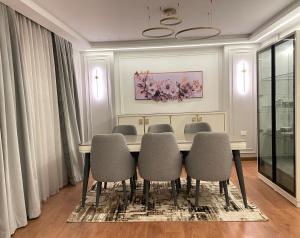 The University view Apartment 1