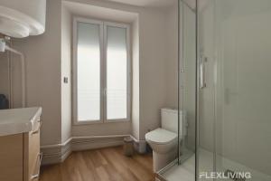 Charming 21m Studio in Paris 20 with shared terrace