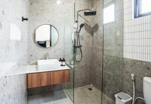 Le Jardin CoLiving B3 - Upscale Apt, Canggu center