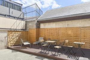 Charming 16m Studio in Paris 20 with shared terrace