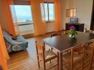 ATTICO trilocale cod 217 VISTA MARE