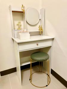 CoziEr Stay in Tomas Morato Self Check-in