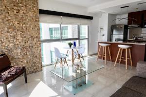 Riverside Bliss Suite- Puerto Santa Ana, GYE