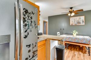 2 Mi to Turtle Creek Casino: Home w Game Room!
