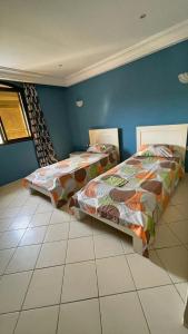 Luxury Villa Exclusive Neighborhood