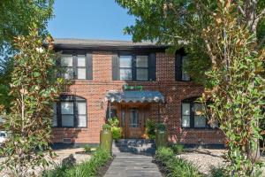 Cozy 1BR Extended Stay Steps to Santa Fe Trail