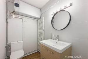 Charming 16m Studio in Paris 20 with shared terrace