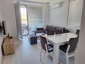 Donna Apartment