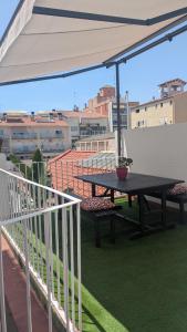 Centric apartment 100m from the beach