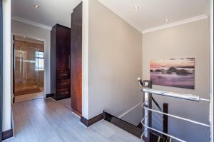 Luxury 3 bedroom Duplex Penthouse with communal swimming pool in Blouberg, Cape Town