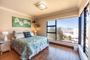 Luxury 3 bedroom Duplex Penthouse with communal swimming pool in Blouberg, Cape Town