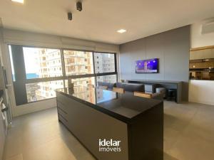 Prédio 100m da Praia do Perequê