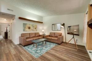 Table Rock Lake Condo 3 Mi to Boat Ramp!