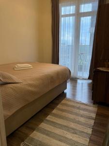 АПАРТАМЕНТЫ с видом на море и бассейном