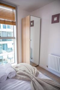 Mory Homes Modern 2 BDR Flat Private Parking in Central MK