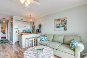 Pool and Hot Tub Access Beachside Galveston Condo!