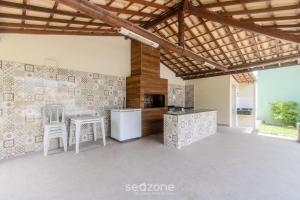 Apartamentos em Cond. c Piscina em Porto Seguro - GIU